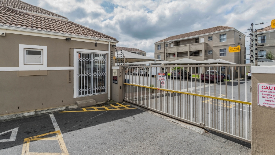2 Bedroom Property for Sale in Uitzicht Western Cape